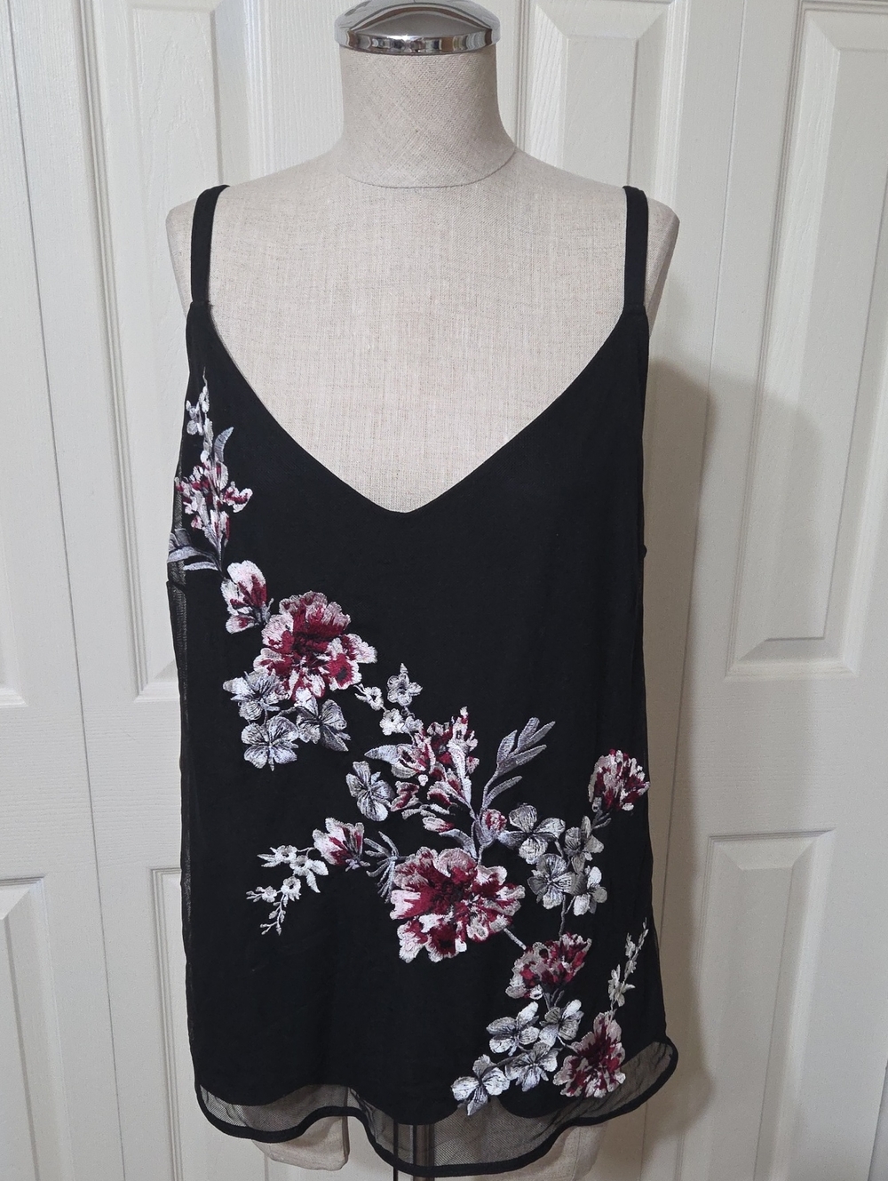 White House Black Market Black Floral V-Neck Camisole with Burgundy Accents
